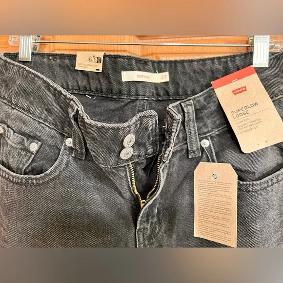 Levi's Women’s Superlow Loose jeans - Picture 3 of 7